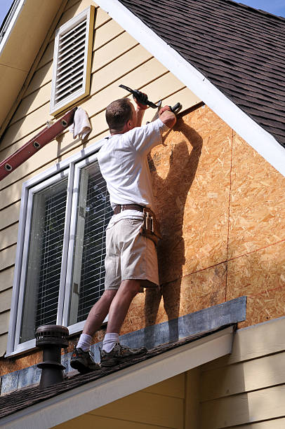 How To Choose The Right Materials for Your Siding Installation in 'Hoffman Estates, IL